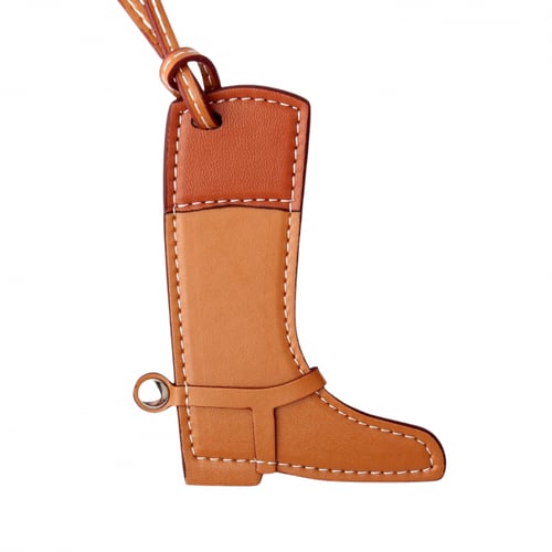 تعليقة بوتس