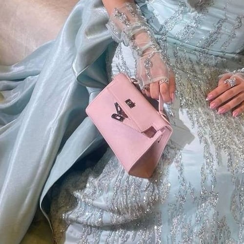 كيلي بوشيت | وردي