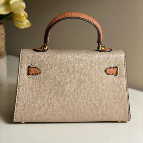 كيلي باق | بيج