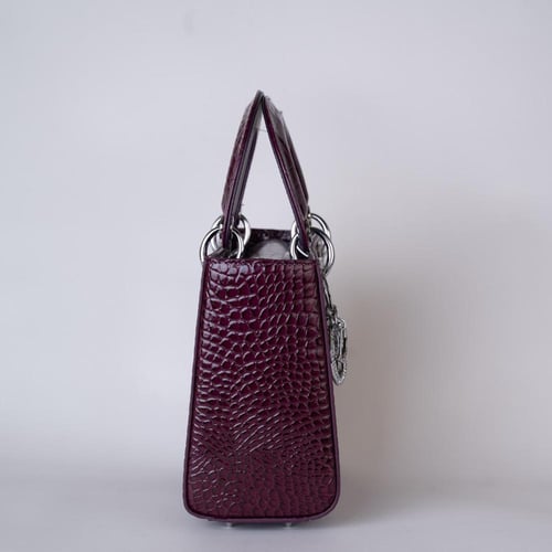 ليدي ديور | بنفسجي