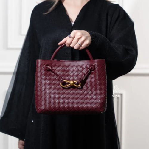 بوتيغا انديامو | عنابي