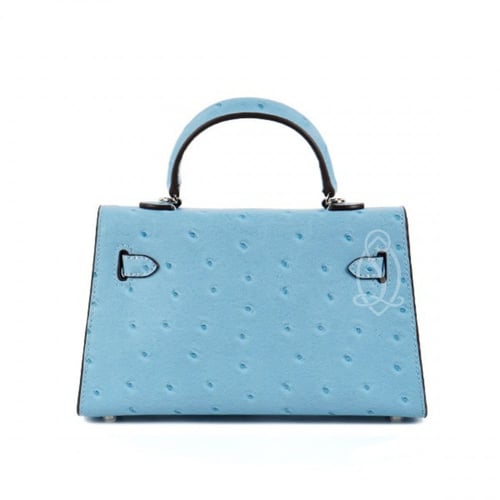 كيلي اوسترش | أزرق