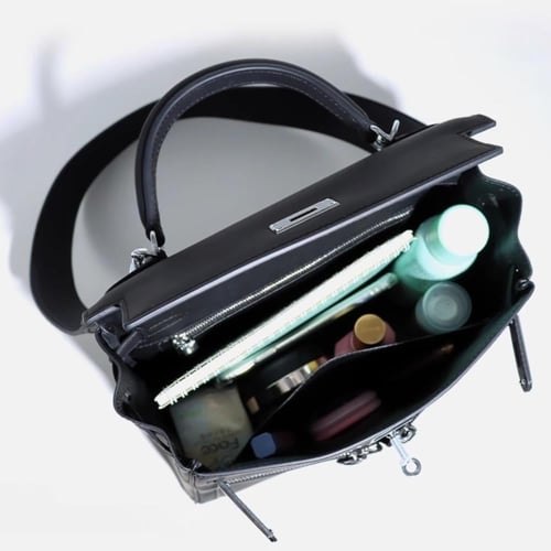 كيلي لاكيس | كاكي