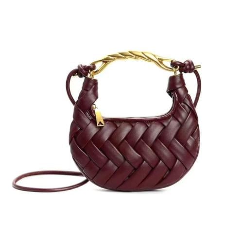 جو بي ارلا | عنابي