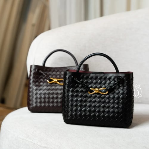 بوتيغا انديامو | أسود