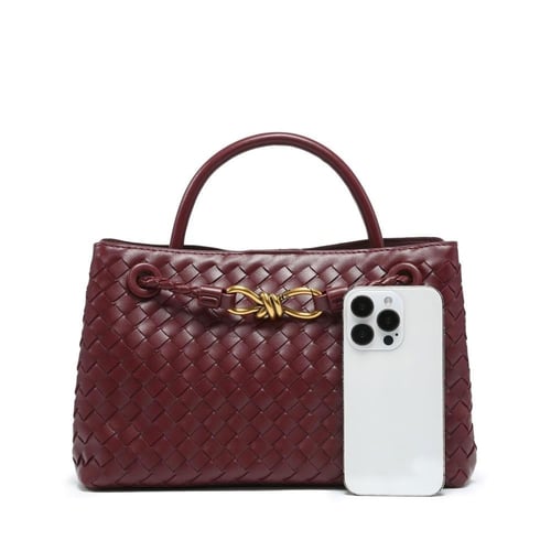 انديامو ايست | عنابي