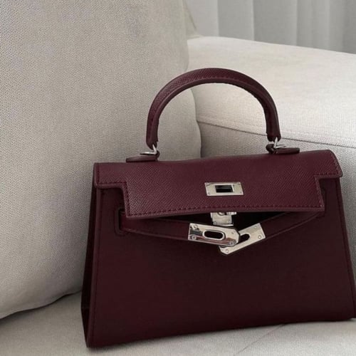 كيلي باق | عنابي