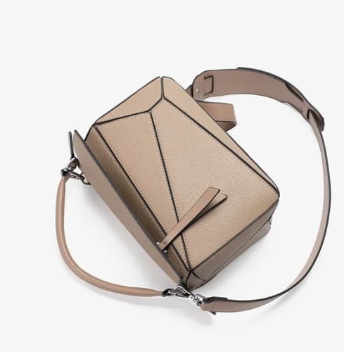 لويفي لارج | وردي