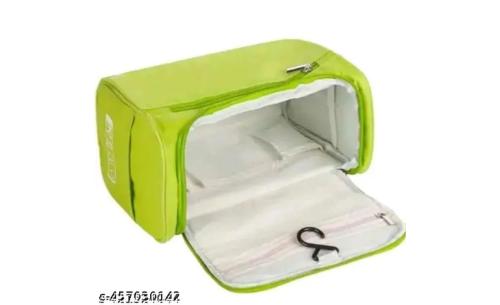 حقيبة تنظيم مستحضرات تجميل كبيرة مع تقسيمات عديدة...