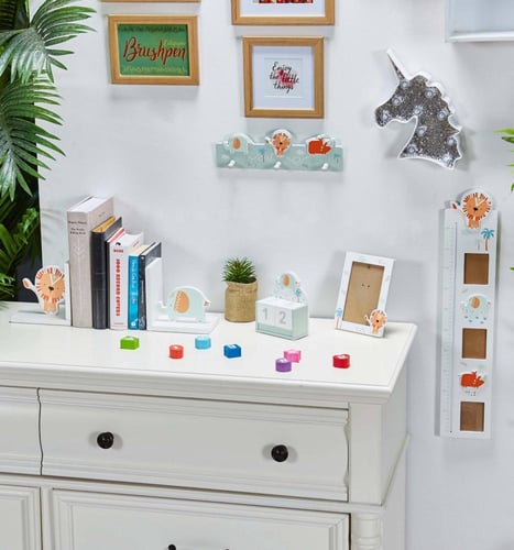 إطار صور خشبي بطبعة مغامرات الحيوانات