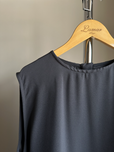 فستان عباية باللون الرمادي