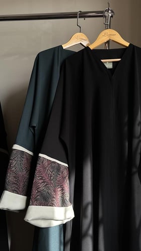 عباية كريب و قطن كشميري بقصة نصف كلوش