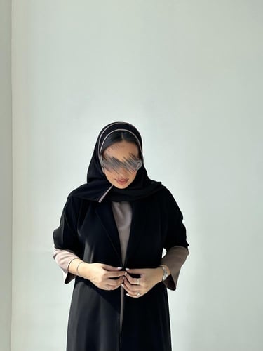 عباية كريب مع تدخيلة أوبل بقصة نصف كلوش