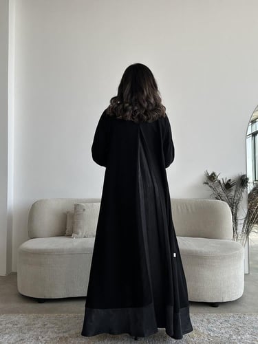 عباية كريب ملكي و جاكار بقصة نصف كلوش