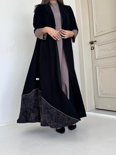 عباية كريب مع تدخيلة أوبل بقصة نصف كلوش