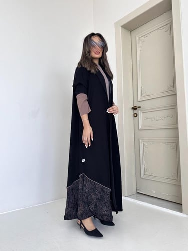 عباية كريب مع تدخيلة أوبل بقصة نصف كلوش