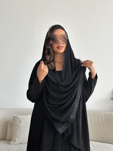 عباية كريب ملكي و جاكار بقصة نصف كلوش