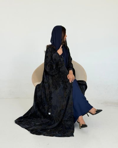 عباية حرير جاكار تركي مشجر بقصة كلوش