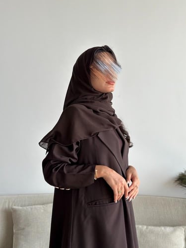 عباية كتان بتصميم بليزر رسمي مبطن