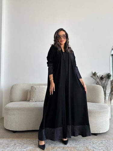 عباية كريب ملكي و جاكار بقصة نصف كلوش