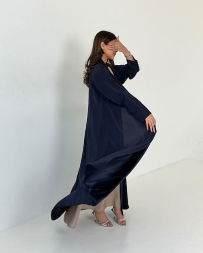 عباية كريب ياباني دبل فيس بقصة كلوش