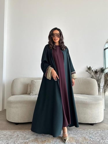 عباية كريب و قطن كشميري بقصة نصف كلوش