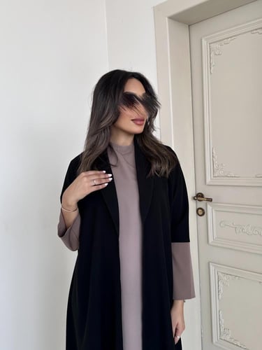 عباية كريب مع تدخيلة أوبل بقصة نصف كلوش