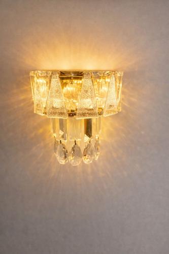 اضاءة جدارية ليد كريستال ذهبي رقم 8175