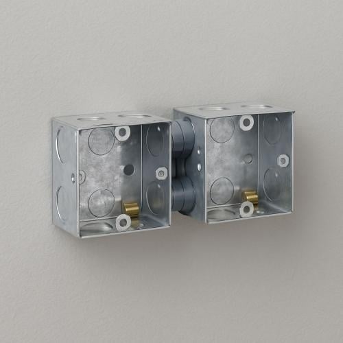 علبة ثنائية ( 7X7X4.7X0.9 ) - مع أرضي نحاس ( CG )