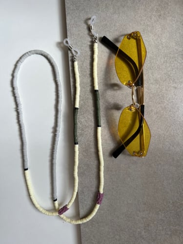 تعليقة نظارة