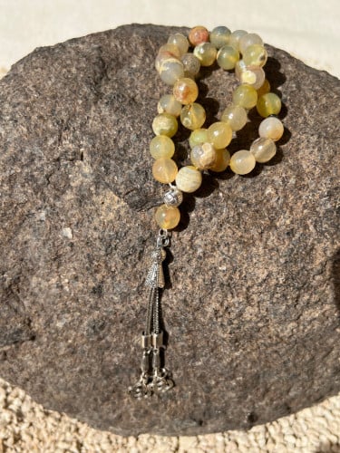 سبحة حجر طبيعي