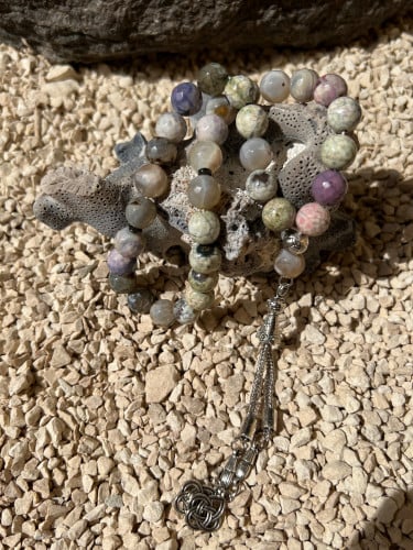 سبحة حجر طبيعي