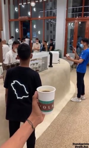 تصميم نقشة المملكة و من امام سيفين و نخلة