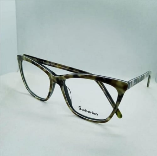 نظارة طبية كلاسيكية