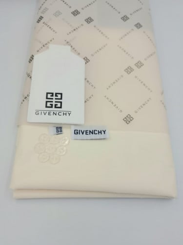 قماش جيفنشي صيفي كريمي فاتح الى الاصفر ( حليبي )