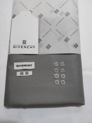 قماش جيفنشي صيفي لون 926 لايت سلفر 2026