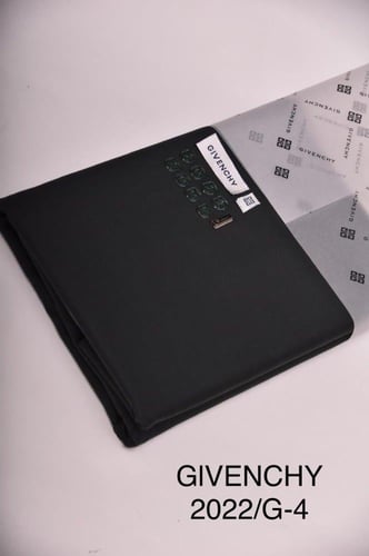 قماش جيفنشي صيفي كلاسيك 220