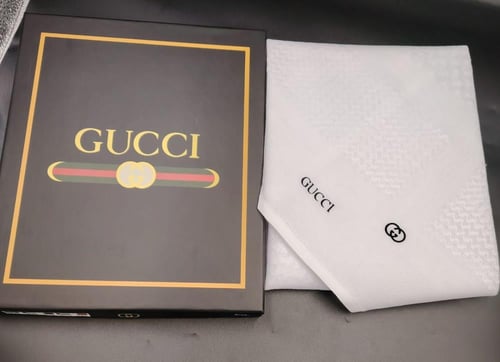 شماغ قوتشي ابيض انجليزي اصلي قطن100 ٪ اخر اصدار شم...