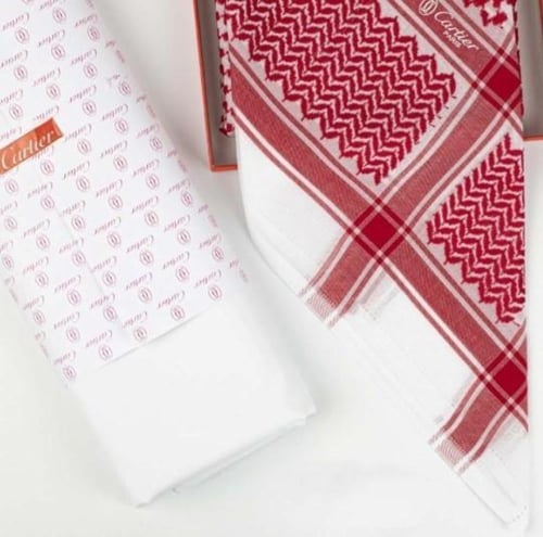 عرض يوم التأسيس : شماغ كارتير كلاسيك + قماش كارتير