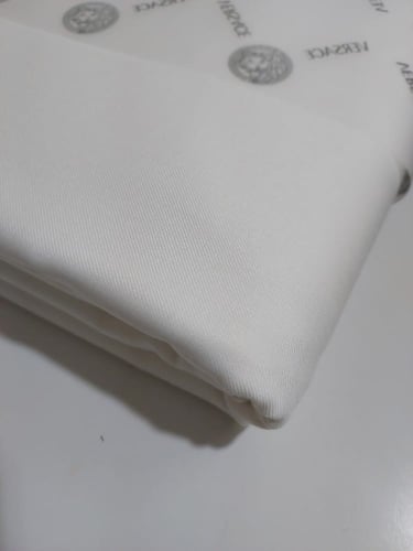 قماش فرزاتشي شتوي 2026 لون كريمي