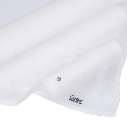 شماغ كارتير ابيض كلاسيك 2026