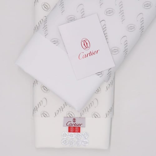 قماش كارتير صيفي ابيض او كريمي رسمي واقف