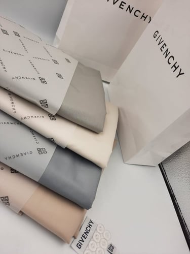 4 قطع قماش جيفنشي صيفي كما في الصورة