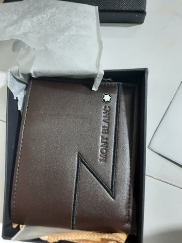 بكج الرمادي: طقم مونت بلانك الفاخر