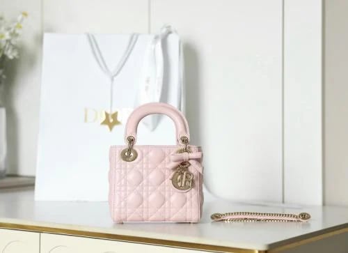 حقيبة Mini Lady Dior
