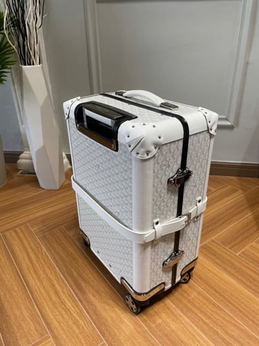 حقيبة السفر من جويارد