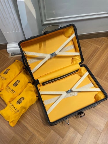 حقيبة السفر من جويارد