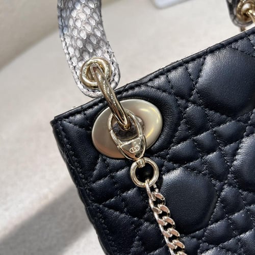 حقيبة Mini lady Dior