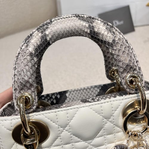 حقيبة Mini lady Dior