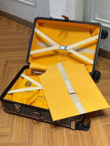 حقيبة السفر من جويارد